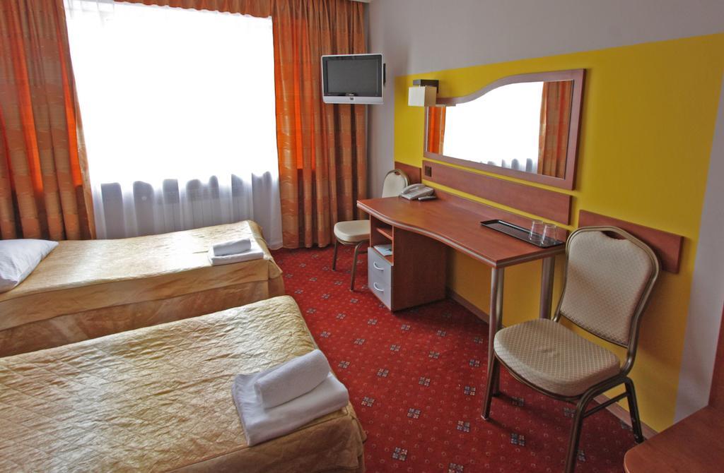 סוסנוביץ' Hotel Orion מראה חיצוני תמונה